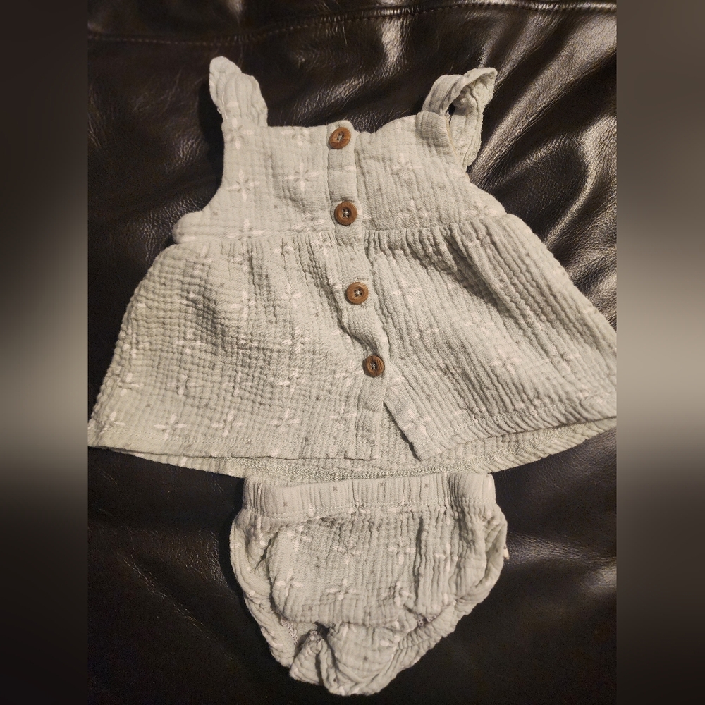 Rabbit + bear dress and bloomers 6-9 mo, organic cotton